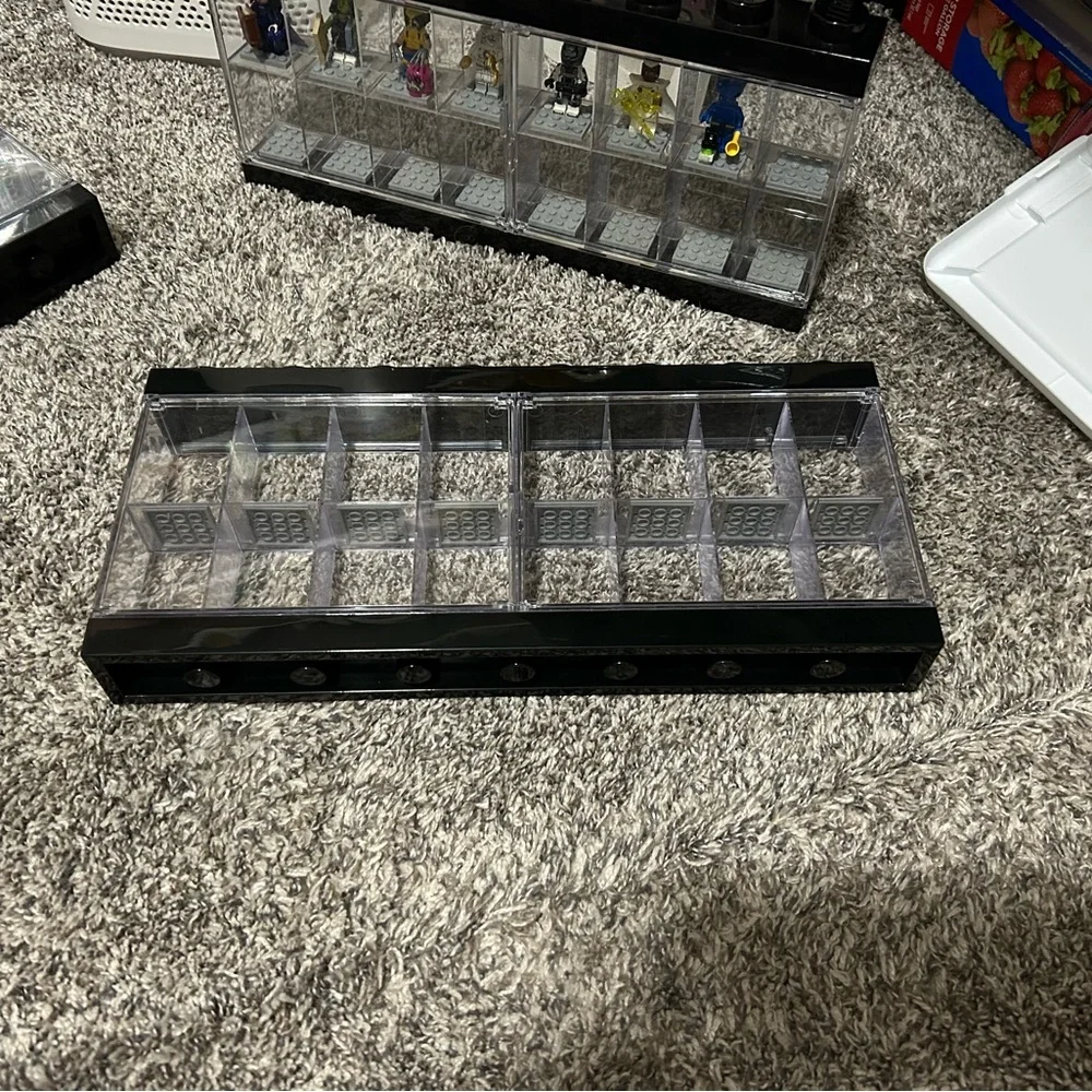 Custom listing for a101licia68 Lego Black and Clear Minifigure Display Case x7 - Picture 7 of 12